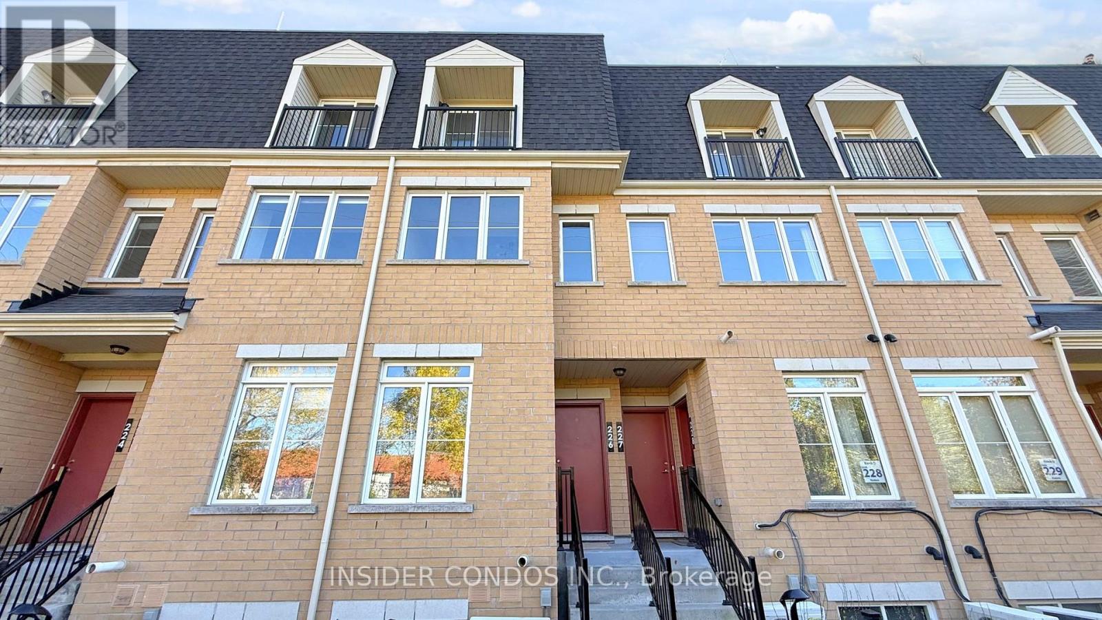 226 - 380 Hopewell Avenue, Toronto (Briar Hill-Belgravia), Ontario  M6E 2S2 - Photo 4 - W12476048