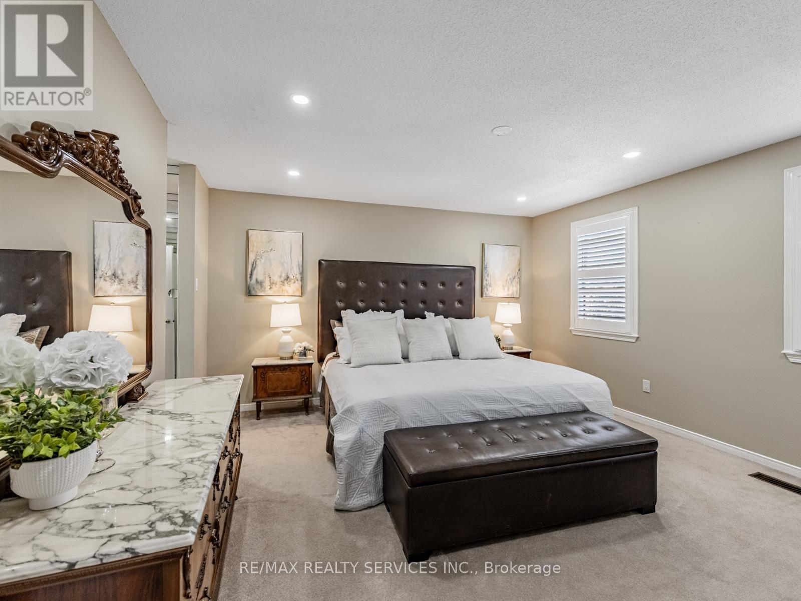28 Lacewood Crescent, Brampton (Westgate), Ontario  L6S 3K4 - Photo 28 - W12476049