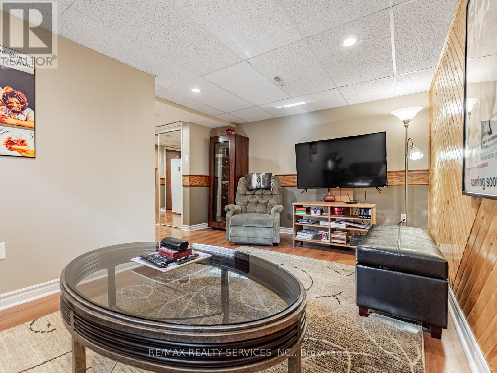 28 Lacewood Crescent, Brampton (Westgate), Ontario  L6S 3K4 - Photo 43 - W12476049