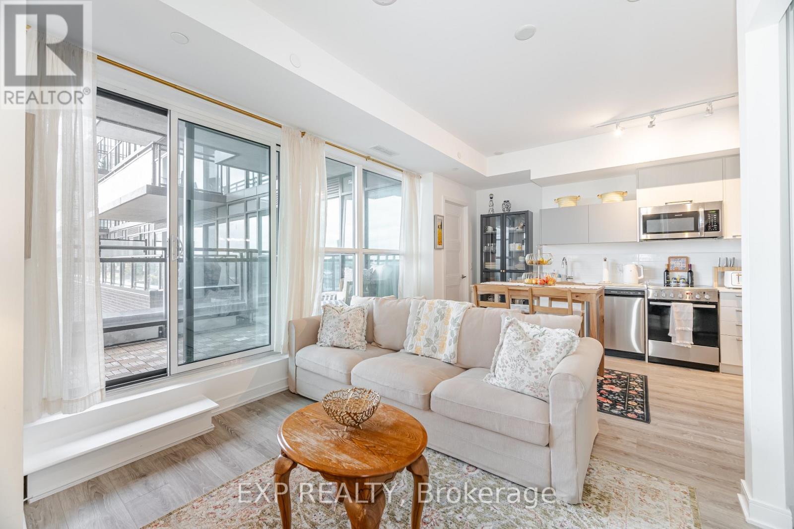 812 - 25 Neighbourhood Lane, Toronto (Stonegate-Queensway), Ontario  M8Y 0C3 - Photo 17 - W12476123