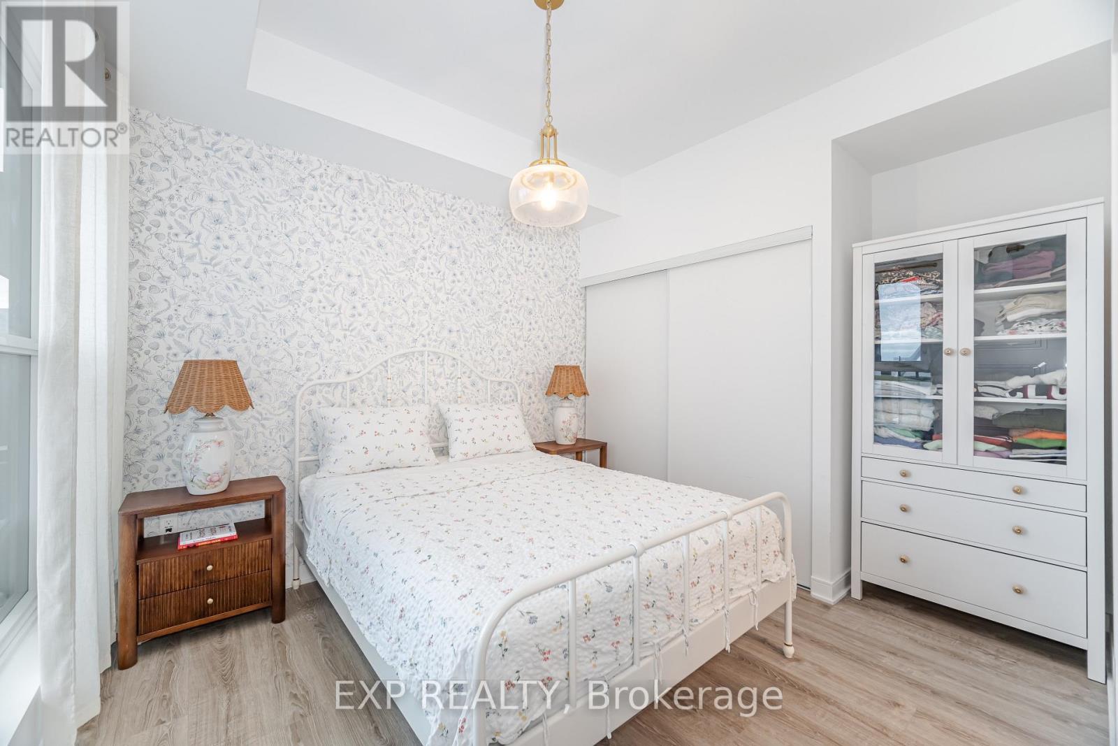 812 - 25 Neighbourhood Lane, Toronto (Stonegate-Queensway), Ontario  M8Y 0C3 - Photo 19 - W12476123