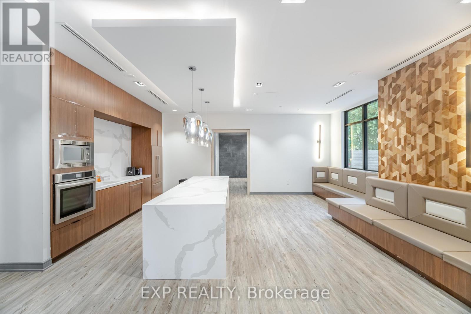 812 - 25 Neighbourhood Lane, Toronto (Stonegate-Queensway), Ontario  M8Y 0C3 - Photo 34 - W12476123