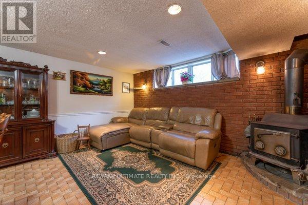 47 Jocada Road, Toronto (Maple Leaf), Ontario  M6L 2J4 - Photo 26 - W12476135