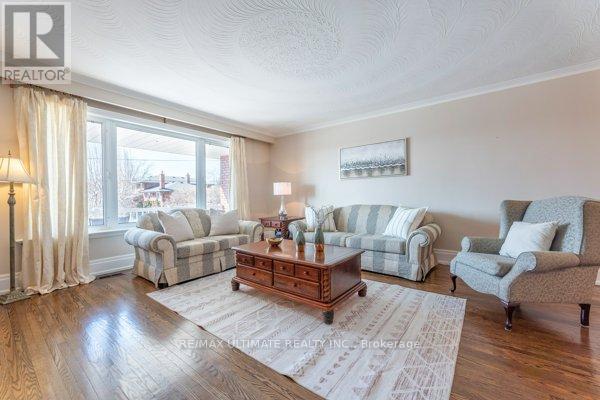 47 Jocada Road, Toronto (Maple Leaf), Ontario  M6L 2J4 - Photo 6 - W12476135