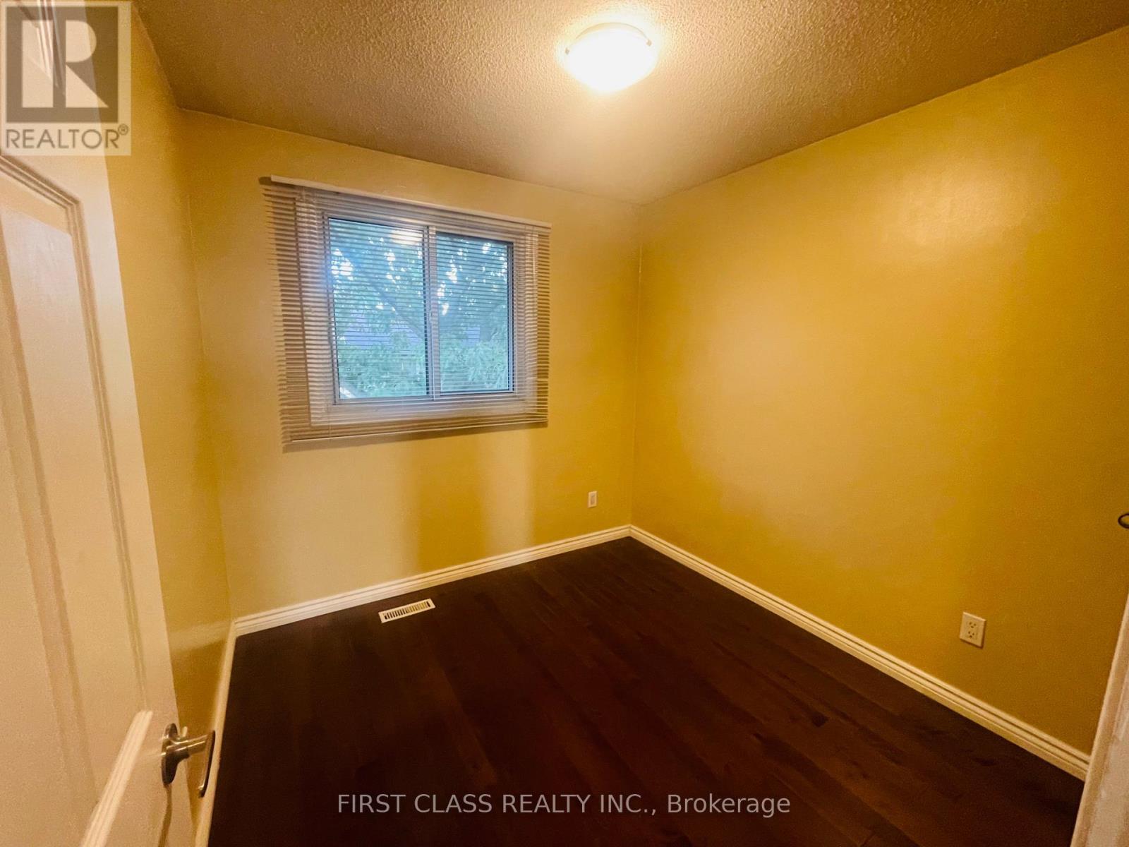 51 - 830 Stainton Drive, Mississauga, Ontario  L5C 2Z3 - Photo 15 - W12476138