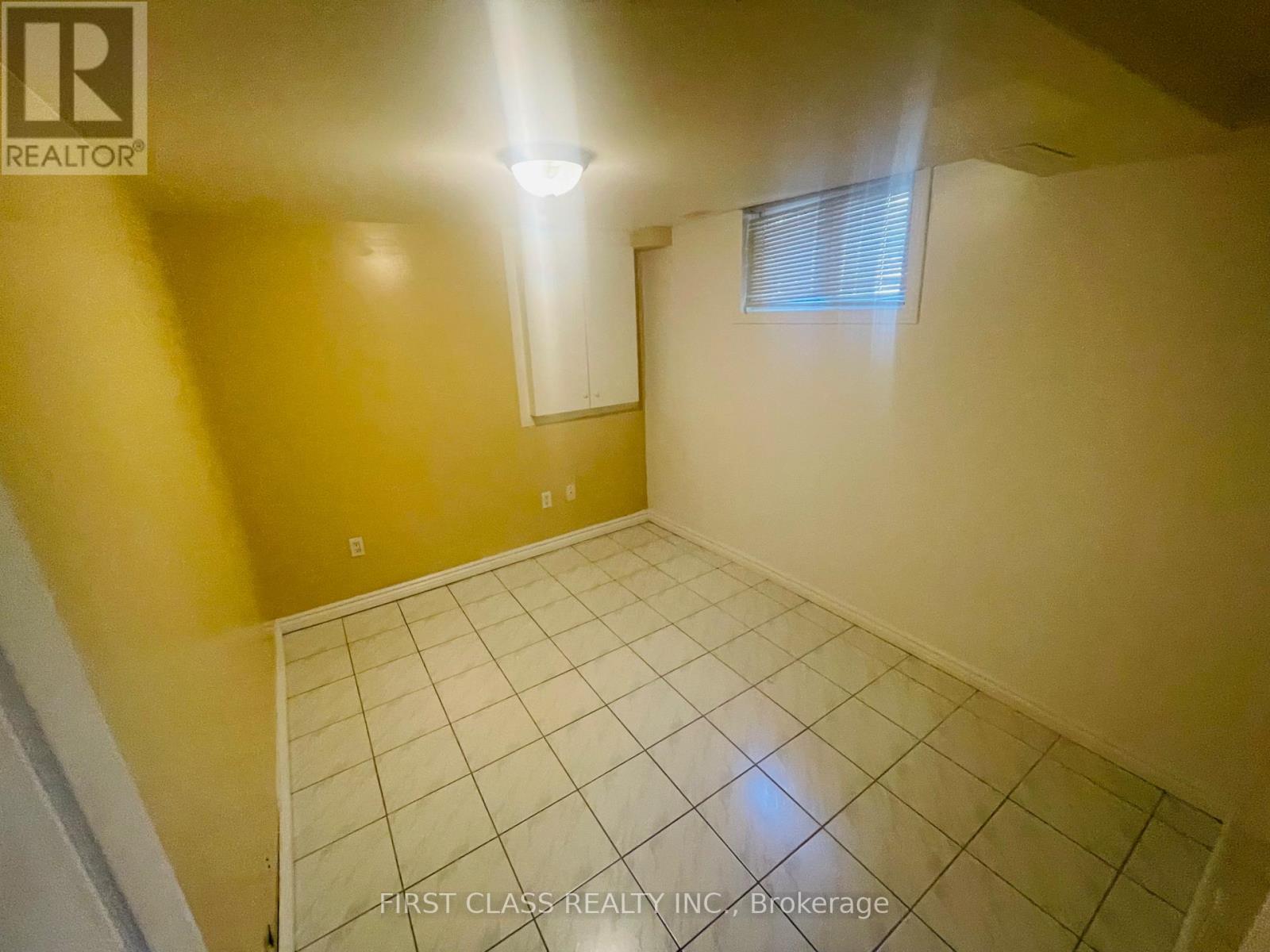 51 - 830 Stainton Drive, Mississauga, Ontario  L5C 2Z3 - Photo 19 - W12476138