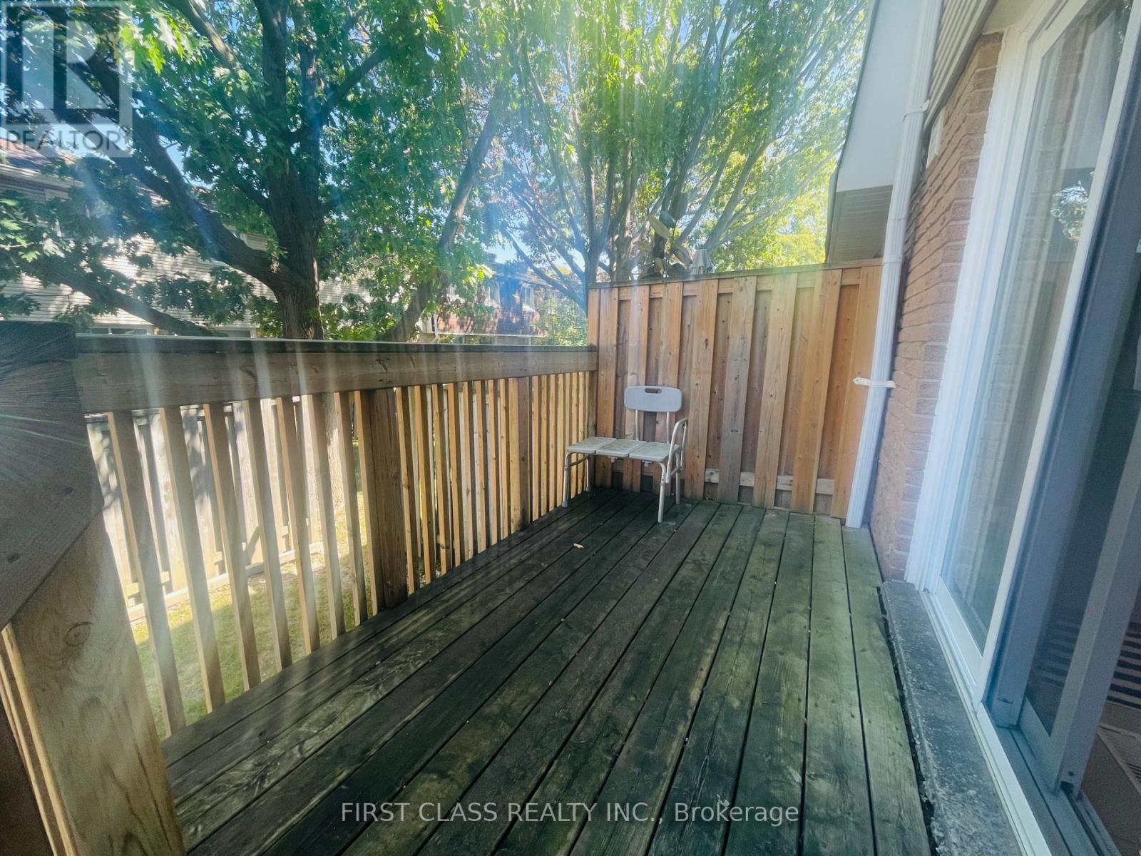 51 - 830 Stainton Drive, Mississauga, Ontario  L5C 2Z3 - Photo 20 - W12476138