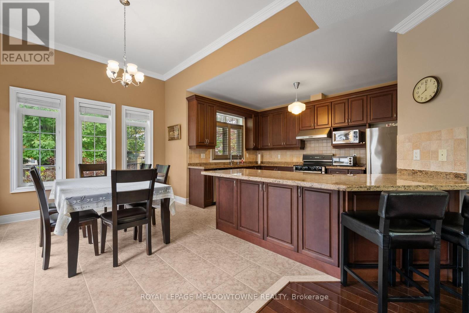 32 Nova Scotia Road, Brampton (Bram West), Ontario  L6Y 5K5 - Photo 31 - W12476142