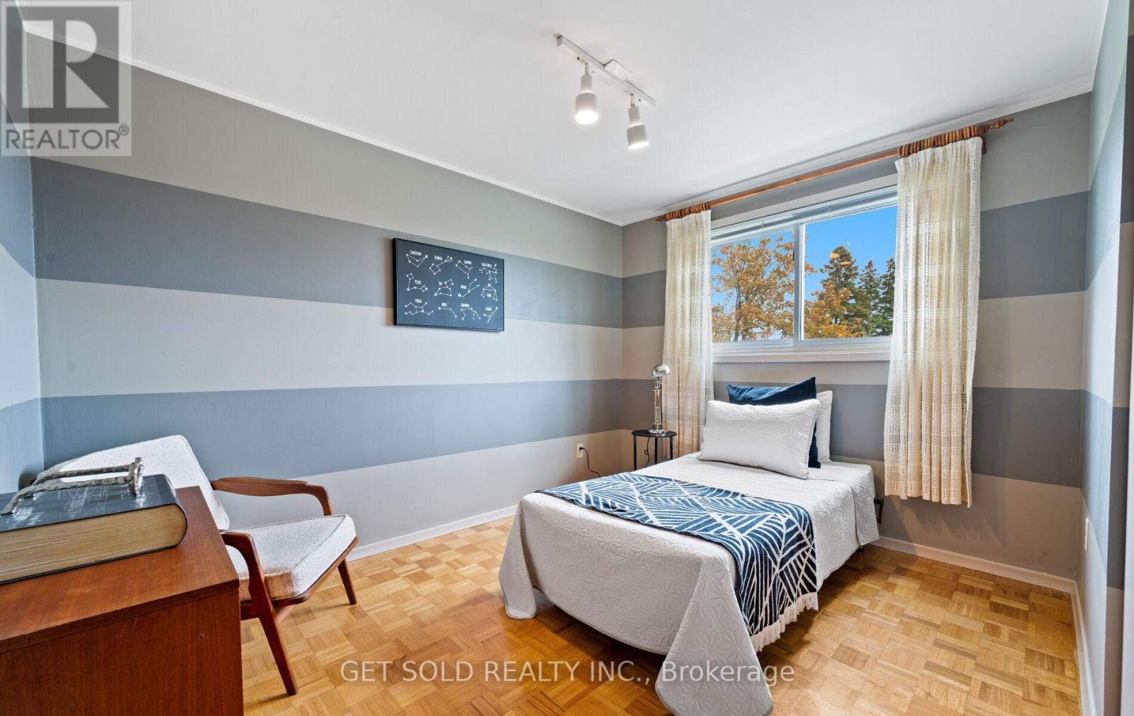 14 Turnvale Road, Toronto (West Humber-Clairville), Ontario  M9V 1L7 - Photo 19 - W12476145