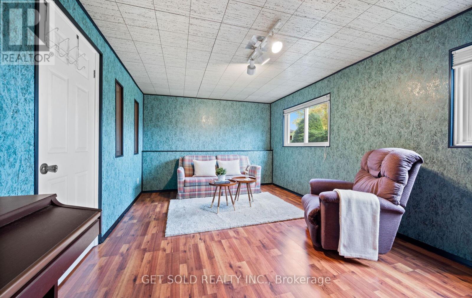 14 Turnvale Road, Toronto (West Humber-Clairville), Ontario  M9V 1L7 - Photo 29 - W12476145
