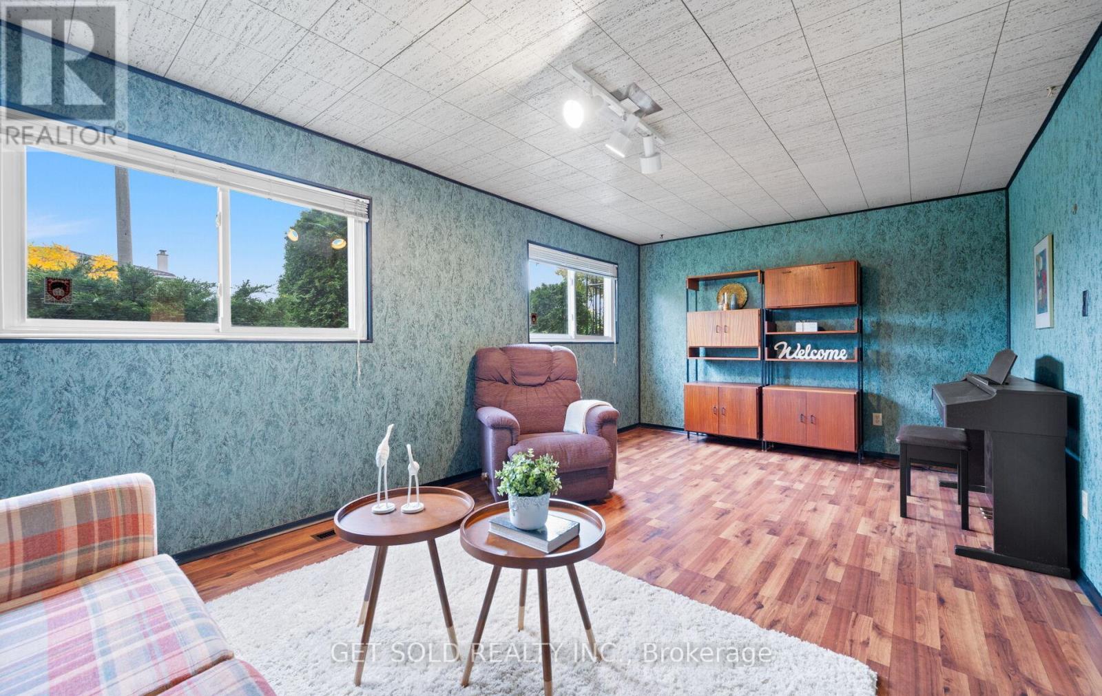 14 Turnvale Road, Toronto (West Humber-Clairville), Ontario  M9V 1L7 - Photo 30 - W12476145