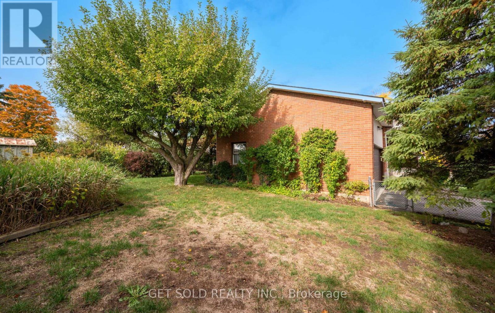 14 Turnvale Road, Toronto (West Humber-Clairville), Ontario  M9V 1L7 - Photo 36 - W12476145