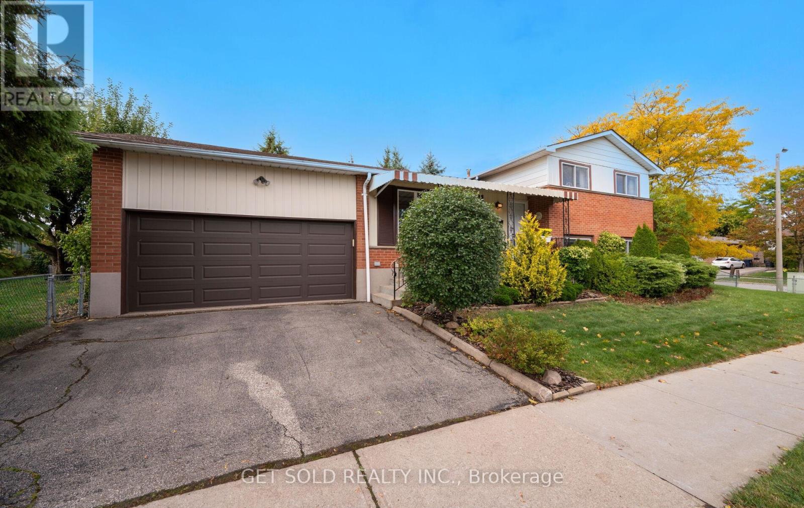 14 Turnvale Road, Toronto (West Humber-Clairville), Ontario  M9V 1L7 - Photo 40 - W12476145