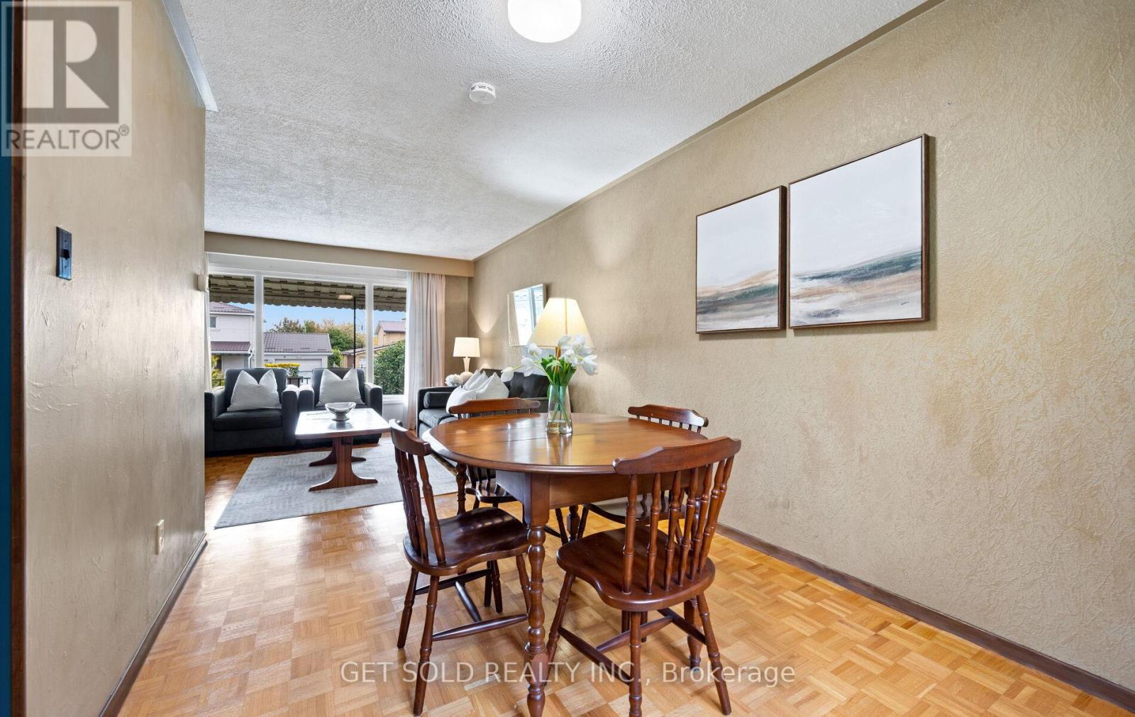 14 Turnvale Road, Toronto (West Humber-Clairville), Ontario  M9V 1L7 - Photo 9 - W12476145