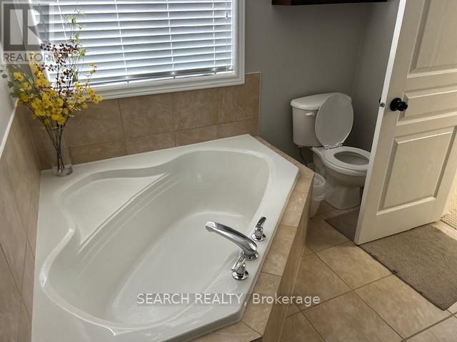 2280 Highcroft Road, Oakville, Ontario  L6M 4Y4 - Photo 10 - W12476146