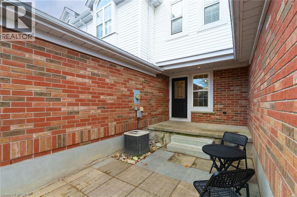 519 Mariner Drive, Waterloo, Ontario  N2K 3Y8 - Photo 3 - 40781318