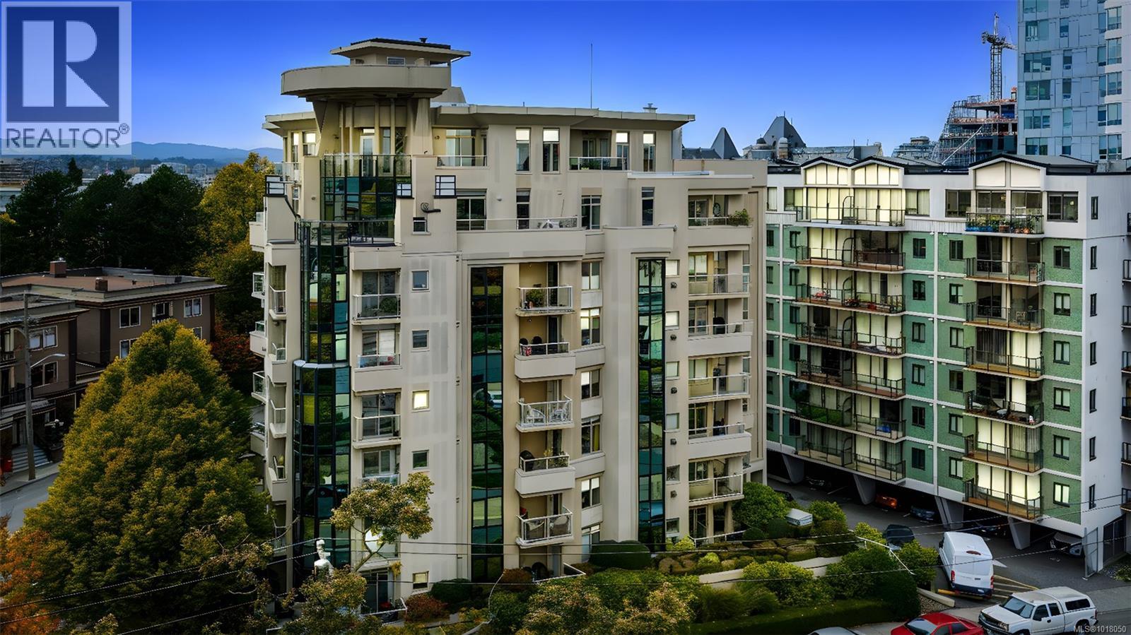 101 605 Douglas St, Victoria, British Columbia