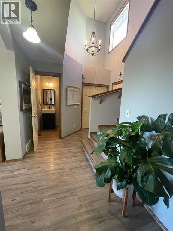 63 Glensummit Close, Cochrane, Alberta  T4C 2K1 - Photo 6 - A2265166