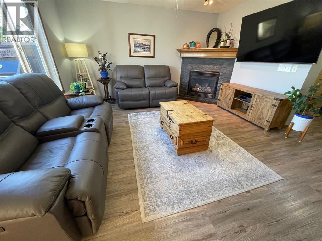 63 Glensummit Close, Cochrane, Alberta  T4C 2K1 - Photo 8 - A2265166
