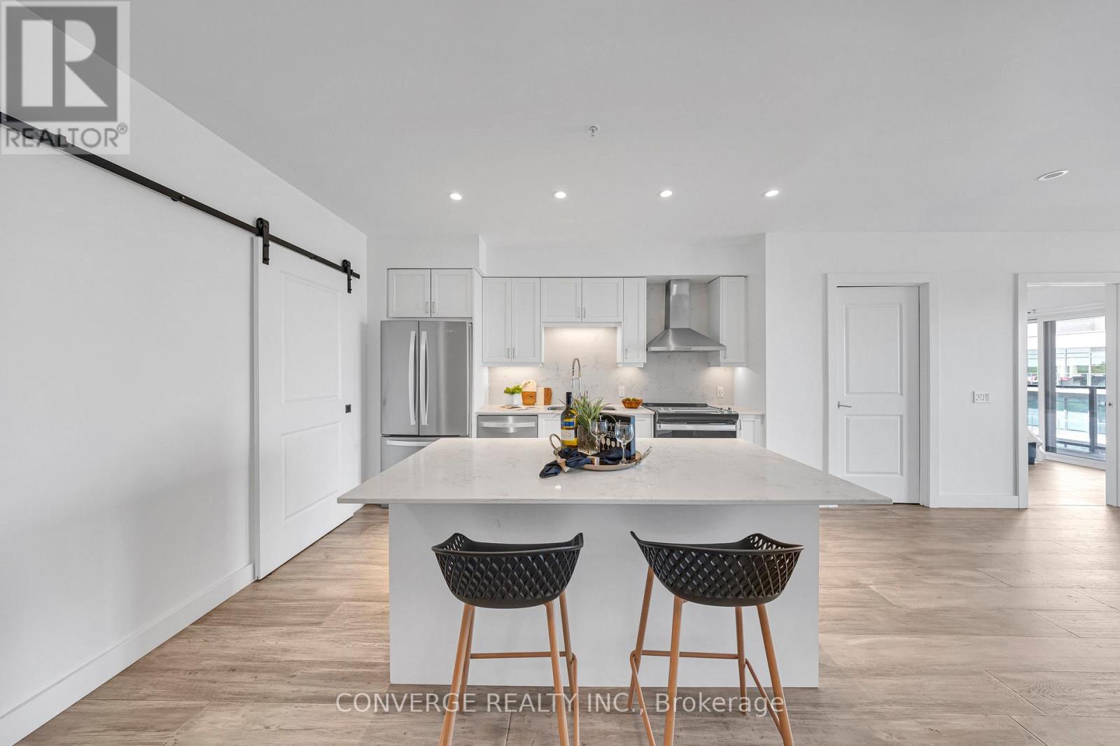 1903 - 15 Glebe Street, Cambridge, Ontario  N1S 0C3 - Photo 6 - X12476054