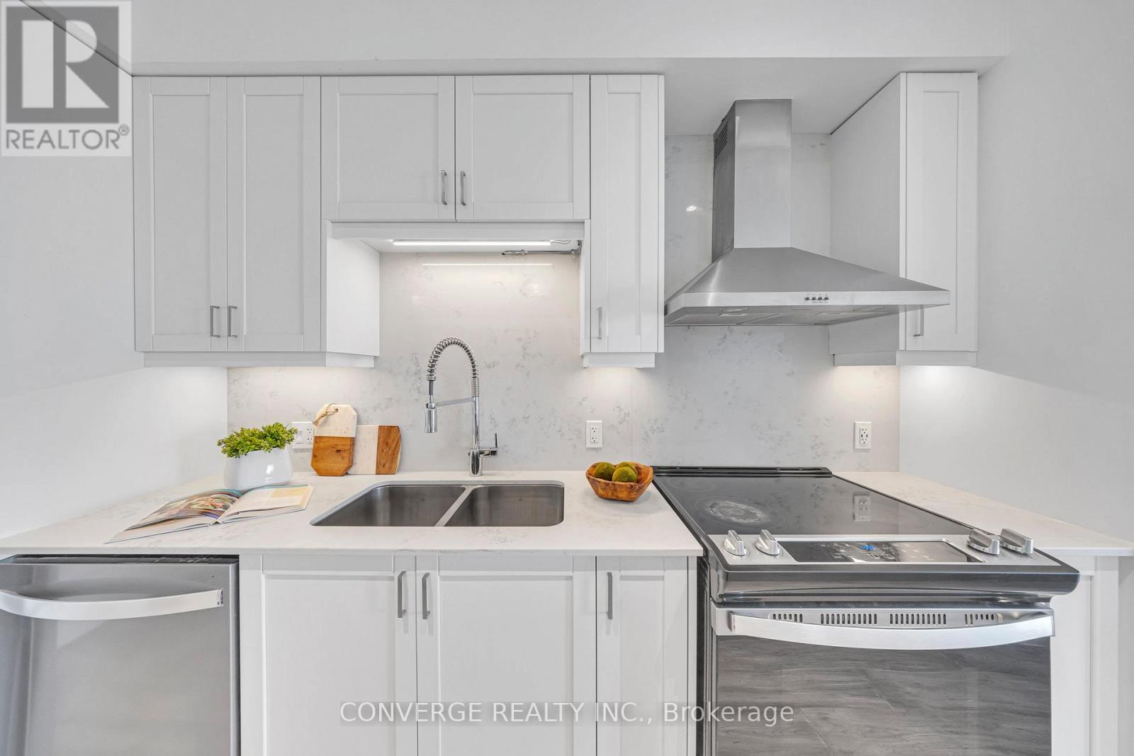 1903 - 15 Glebe Street, Cambridge, Ontario  N1S 0C3 - Photo 9 - X12476054