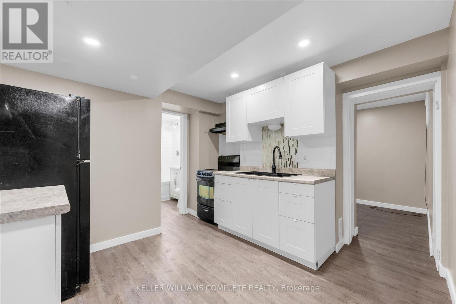 62 Bond Street, Kitchener, Ontario  N2H 4S5 - Photo 18 - X12476095