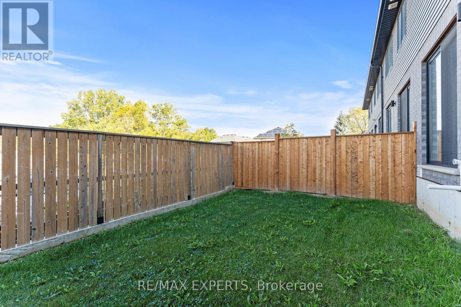 15 - 166 Mount Albion Road, Hamilton (Red Hill), Ontario  L8K 5S8 - Photo 36 - X12476107