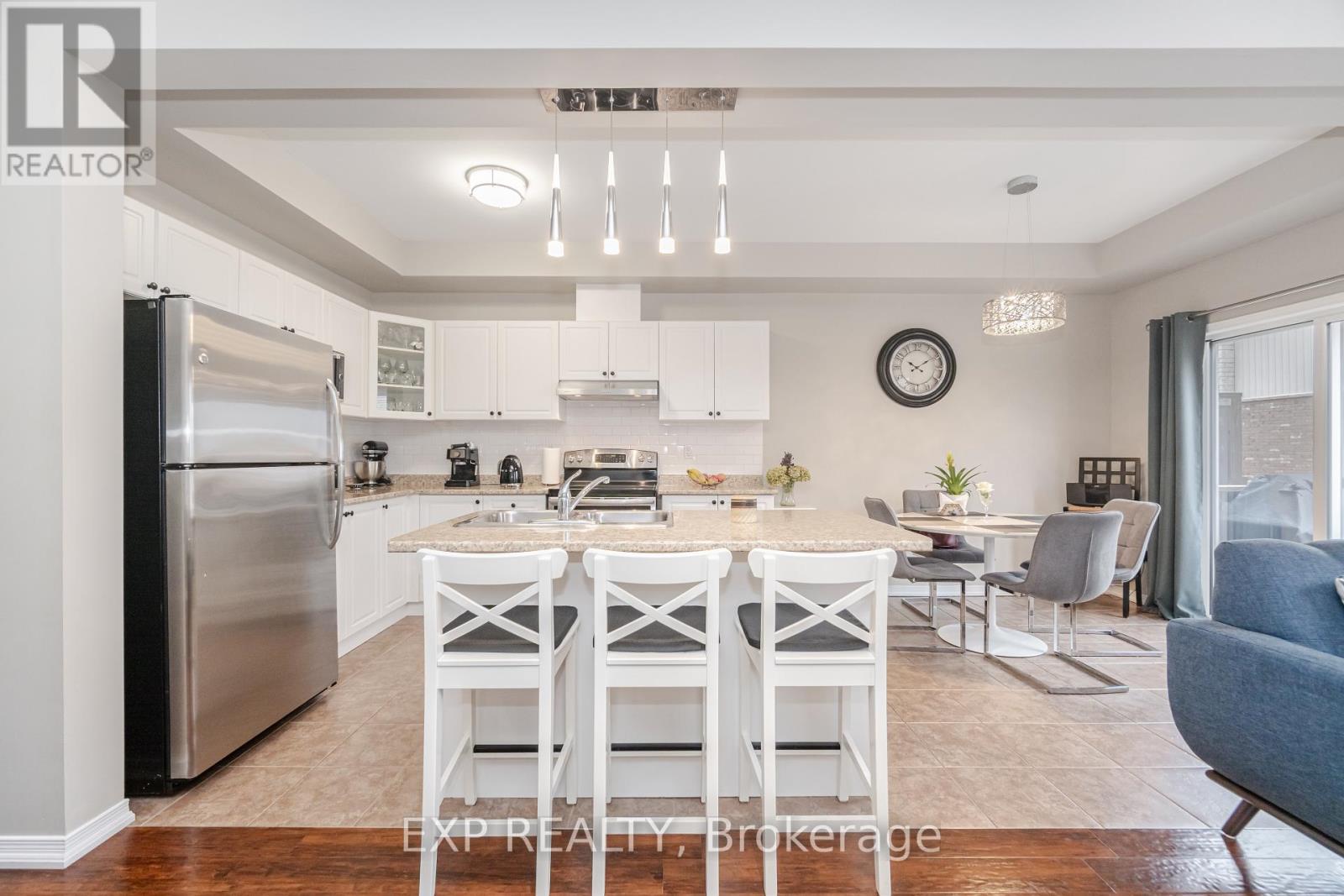 5091 Alyssa Drive, Lincoln (Beamsville), Ontario  L0R 1B2 - Photo 9 - X12476121