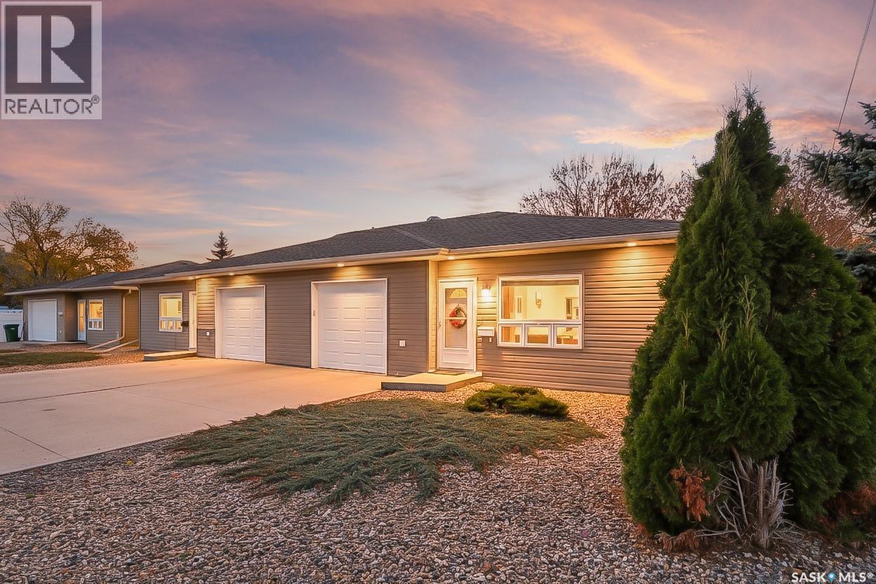551B Caribou STREET W, Moose Jaw, Saskatchewan