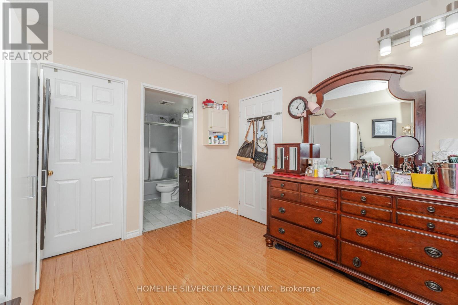 510 - 285 Enfield Place, Mississauga, Ontario  L5B 3Y6 - Photo 15 - W12476151