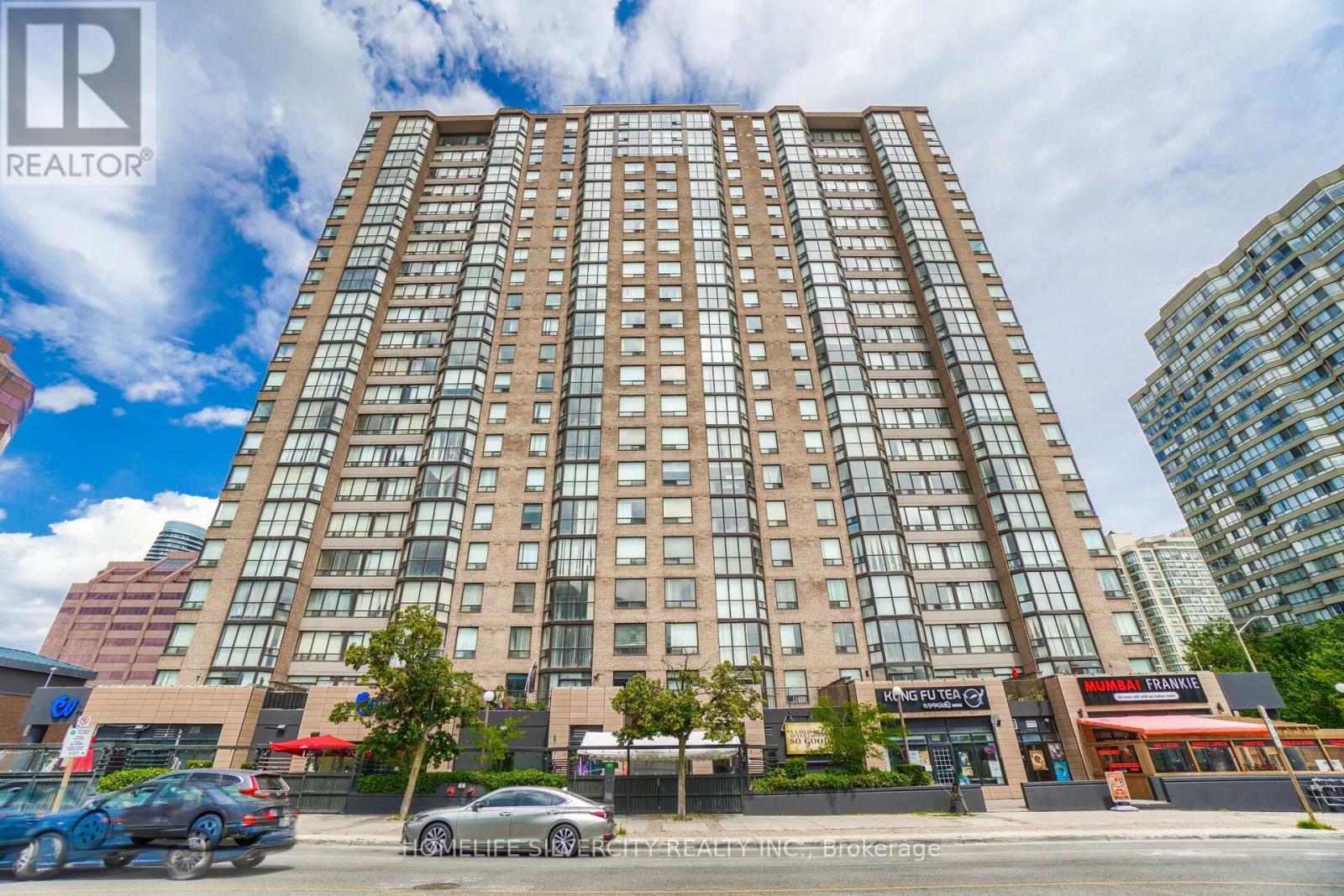 510 - 285 Enfield Place, Mississauga, Ontario  L5B 3Y6 - Photo 2 - W12476151