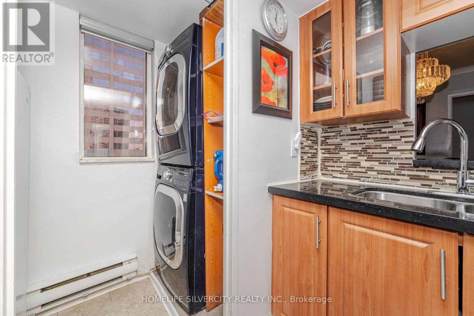510 - 285 Enfield Place, Mississauga, Ontario  L5B 3Y6 - Photo 23 - W12476151