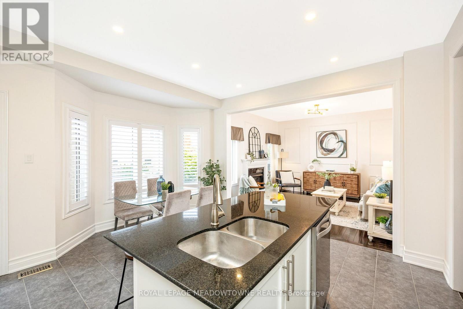 418 Cedar Hedge Road, Milton, Ontario  L9T 8T6 - Photo 14 - W12476157