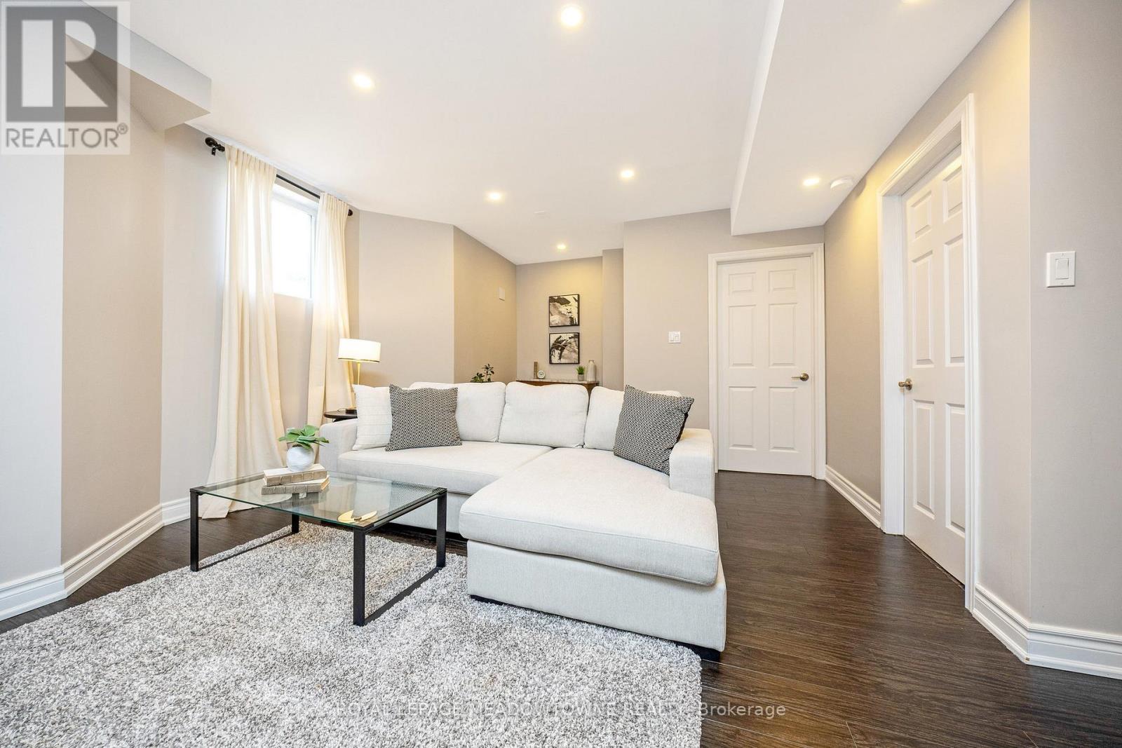 418 Cedar Hedge Road, Milton, Ontario  L9T 8T6 - Photo 38 - W12476157