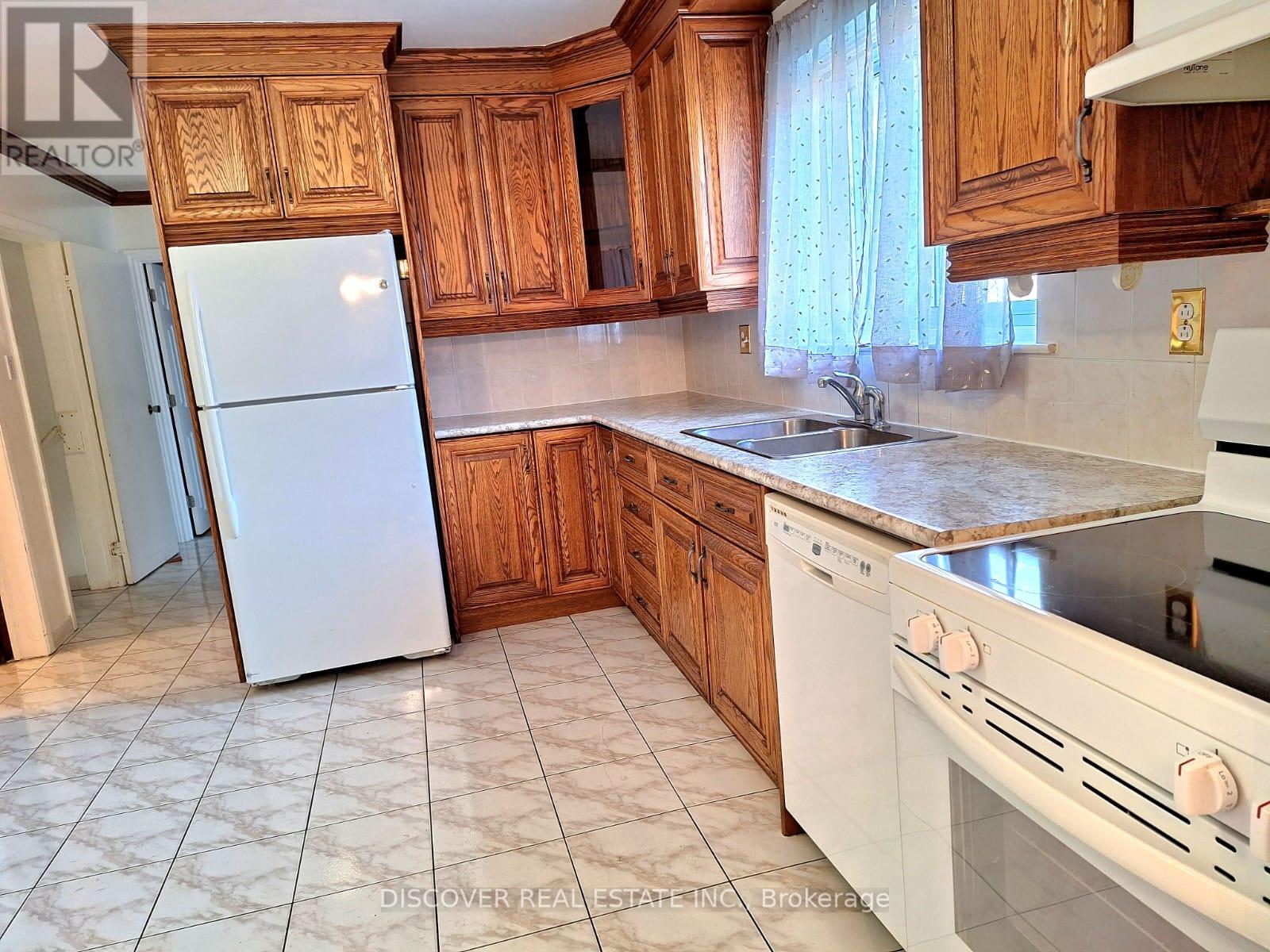 783 Bloor Street, Mississauga, Ontario  L4Y 2M7 - Photo 20 - W12475404