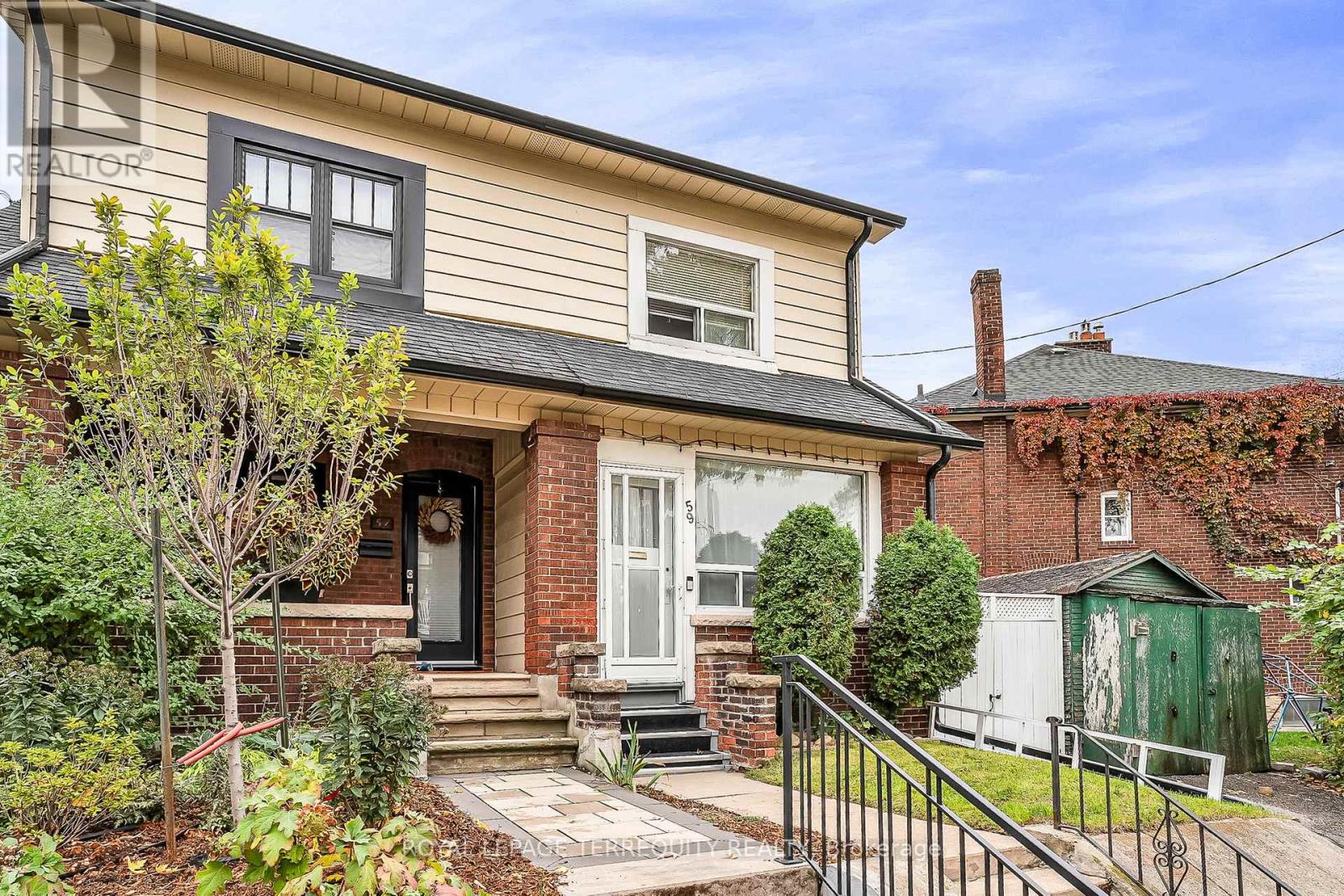 59 Abbott Avenue, Toronto, Ontario  M6P 1H3 - Photo 2 - W12476161
