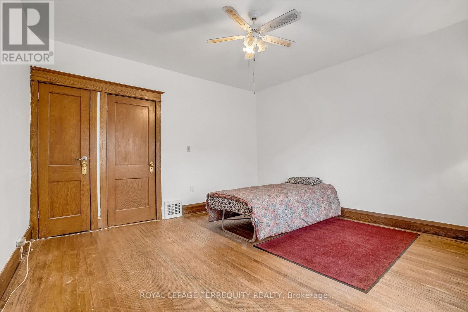 59 Abbott Avenue, Toronto, Ontario  M6P 1H3 - Photo 21 - W12476161