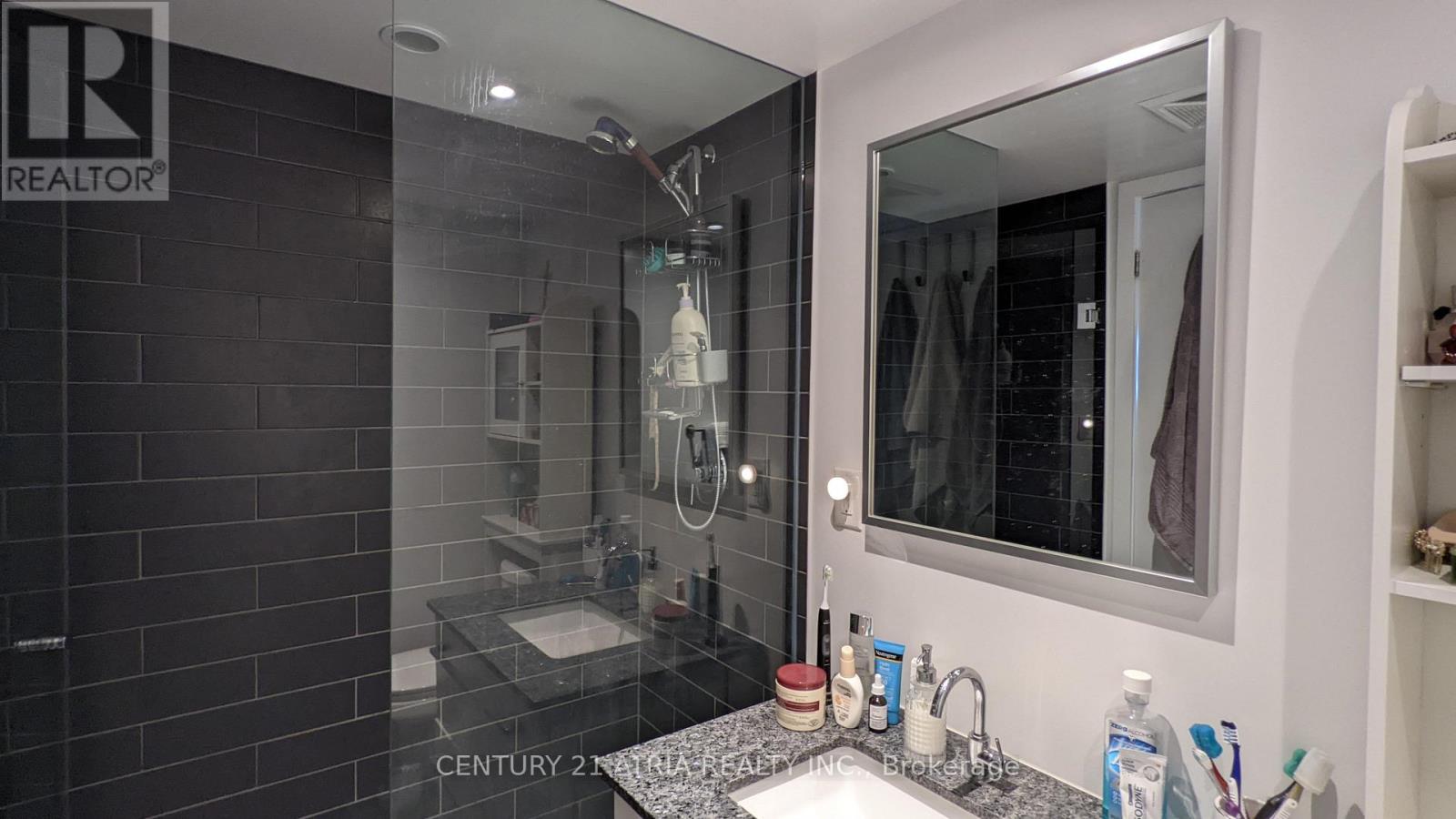 624 - 160 Flemington Road E, Toronto, Ontario  M6A 2P4 - Photo 13 - W12476180