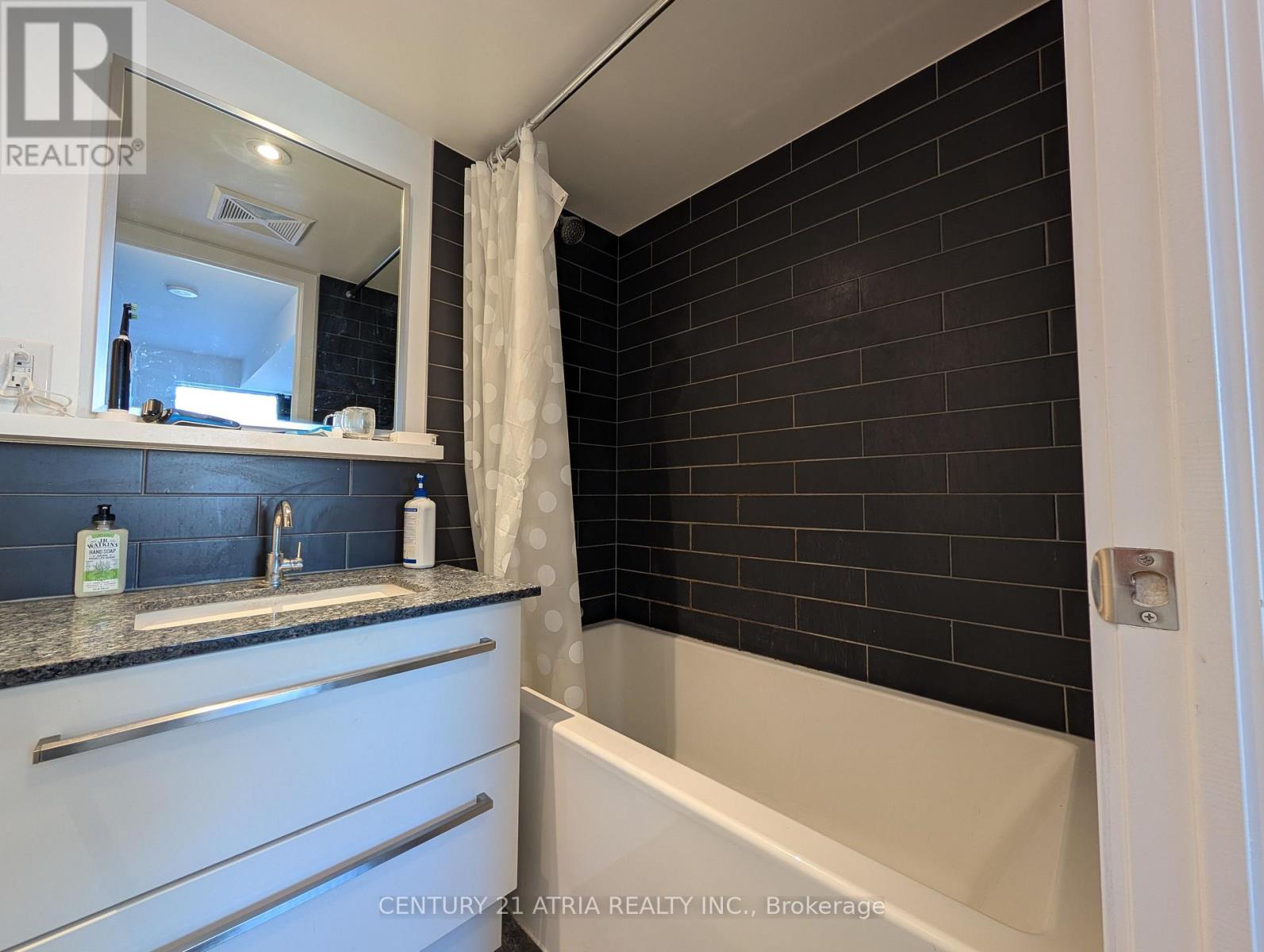 624 - 160 Flemington Road E, Toronto, Ontario  M6A 2P4 - Photo 24 - W12476180