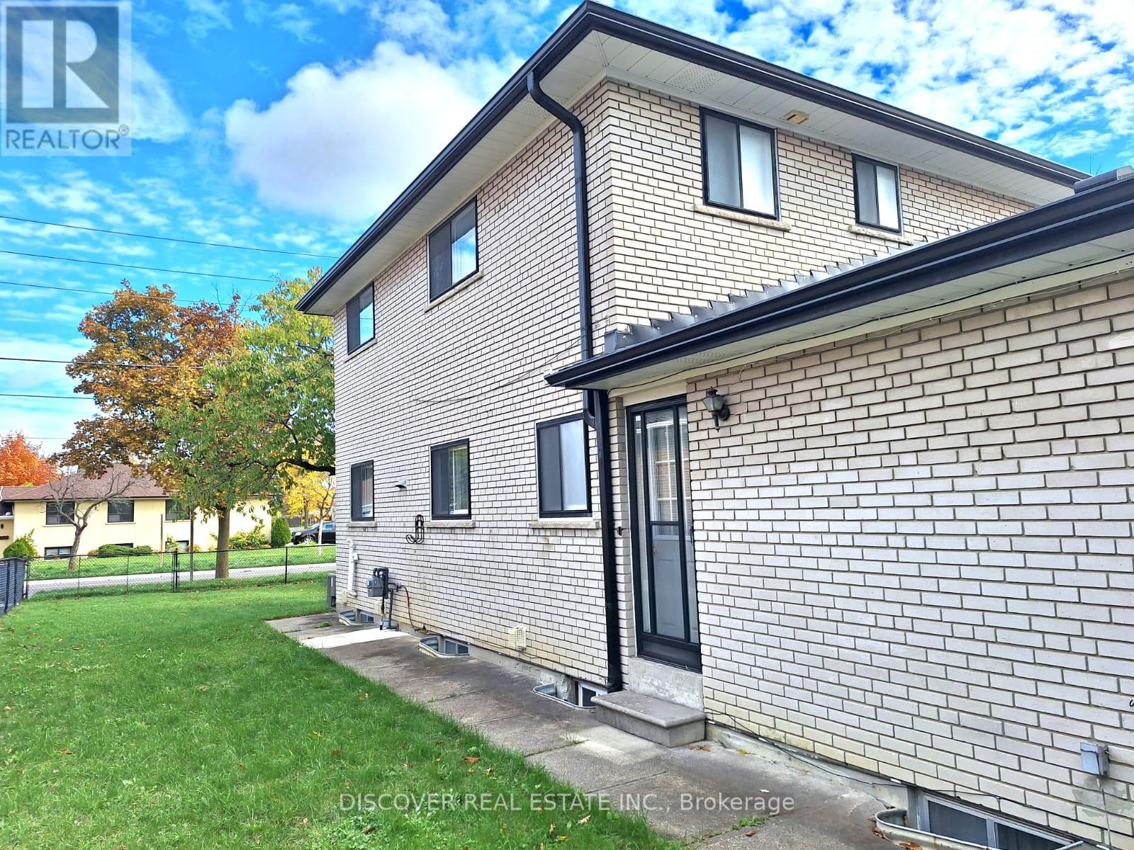 783 Bloor Street, Mississauga, Ontario  L4Y 2M7 - Photo 40 - W12475404