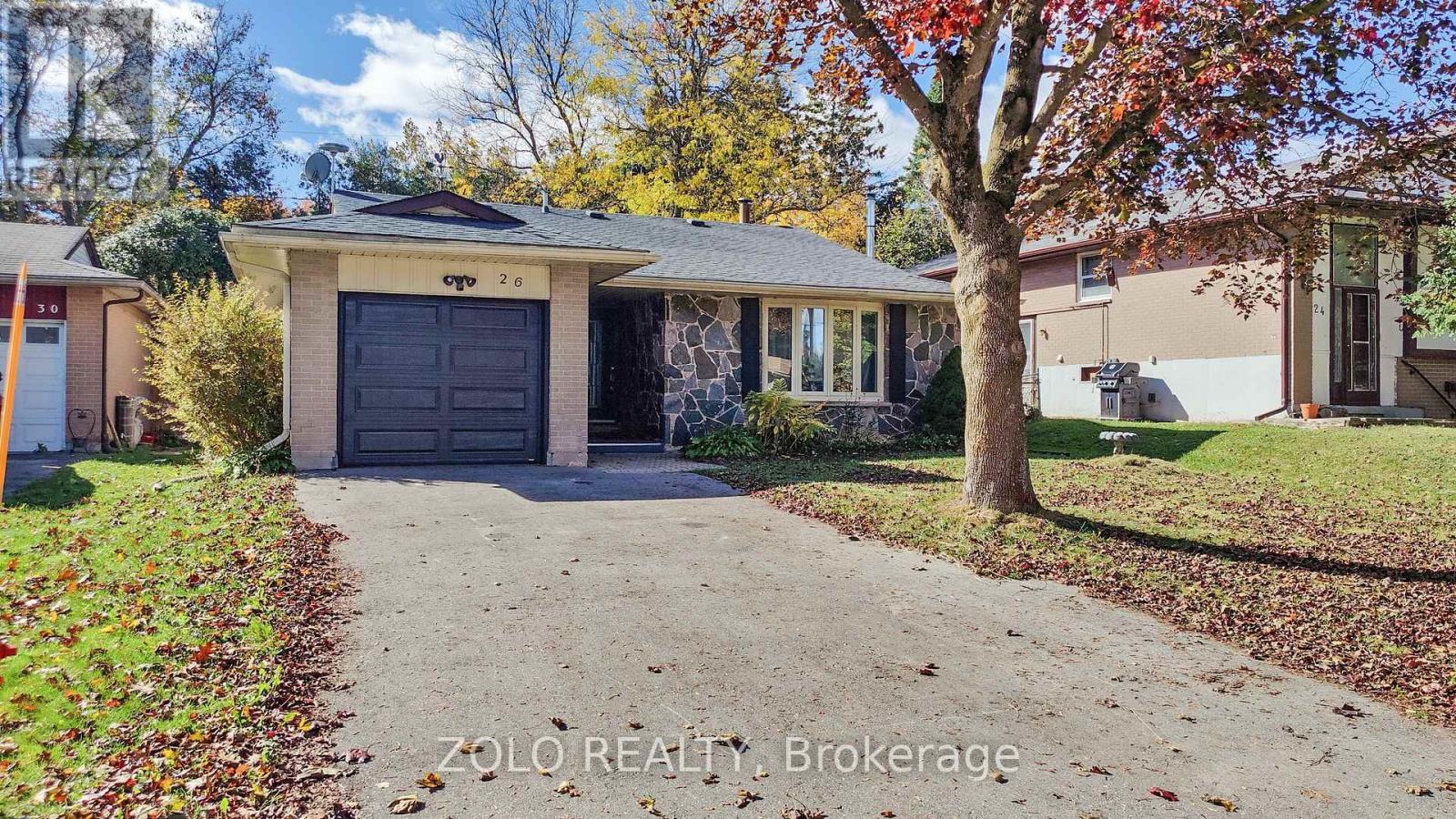 26 Cardwell Street, Orangeville, Ontario  L9W 2V6 - Photo 2 - W12476197