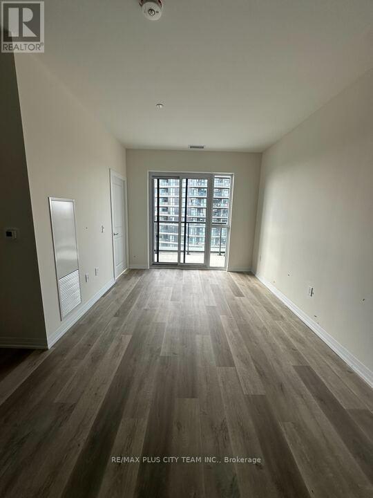 2805 - 15 Watergarden Drive, Mississauga, Ontario  L5R 0H4 - Photo 2 - W12476208