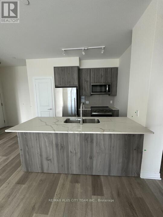 2805 - 15 Watergarden Drive, Mississauga, Ontario  L5R 0H4 - Photo 4 - W12476208