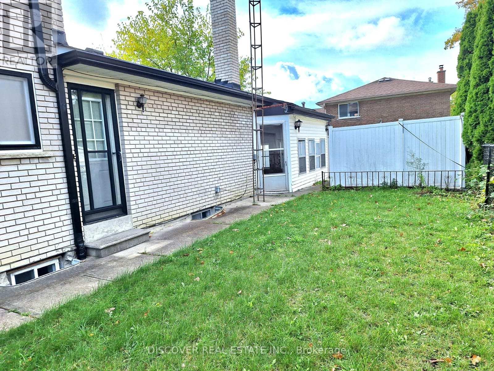 783 Bloor Street, Mississauga, Ontario  L4Y 2M7 - Photo 36 - W12475404