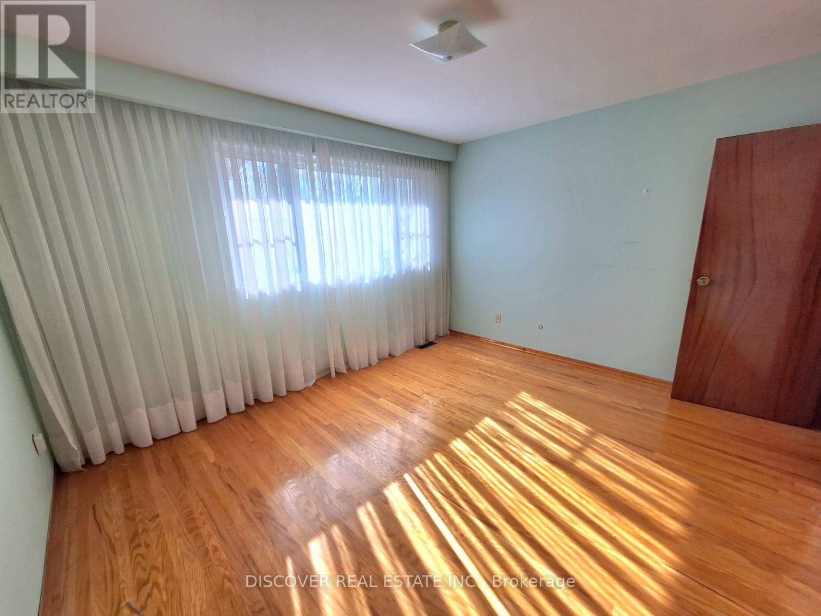 783 Bloor Street, Mississauga, Ontario  L4Y 2M7 - Photo 32 - W12475404