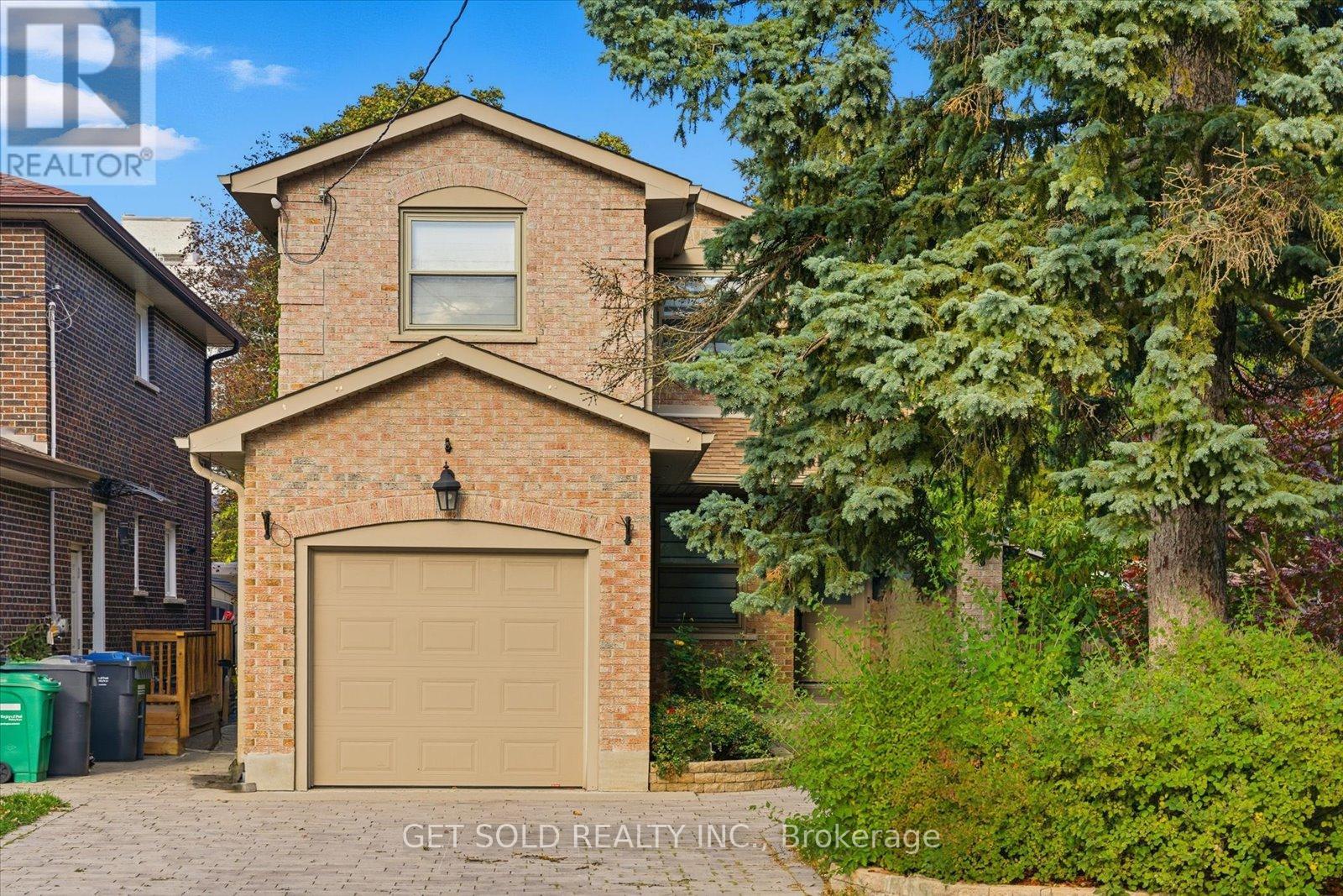 18 Mill Street S, Brampton (Downtown Brampton), Ontario  L6Y 1S5 - Photo 3 - W12475537