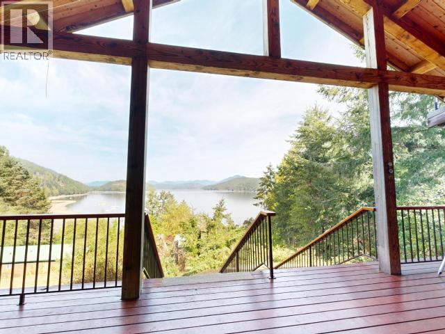 10032 Leslie Road, Powell River, British Columbia   - Photo 10 - 19389