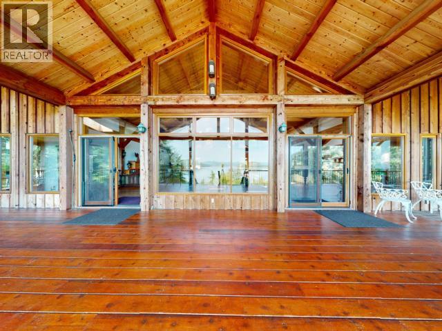 10032 Leslie Road, Powell River, British Columbia   - Photo 13 - 19389