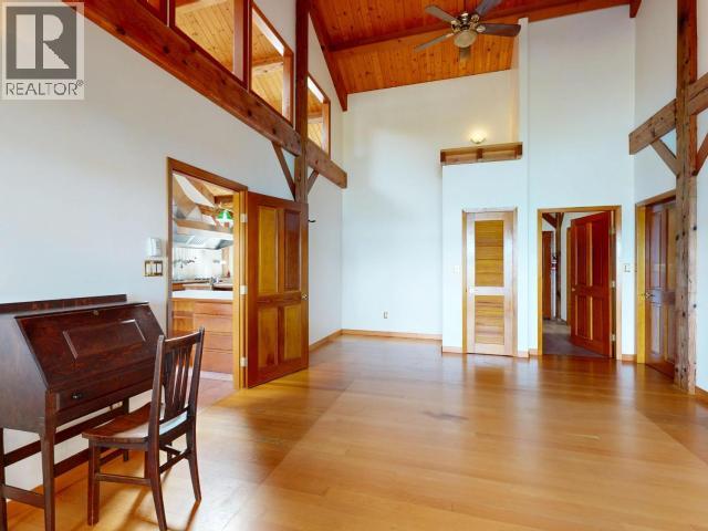 10032 Leslie Road, Powell River, British Columbia   - Photo 30 - 19389