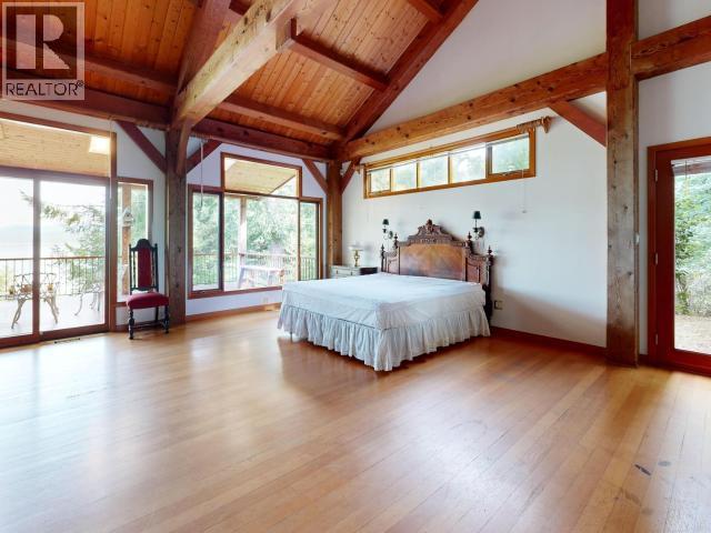 10032 Leslie Road, Powell River, British Columbia   - Photo 38 - 19389